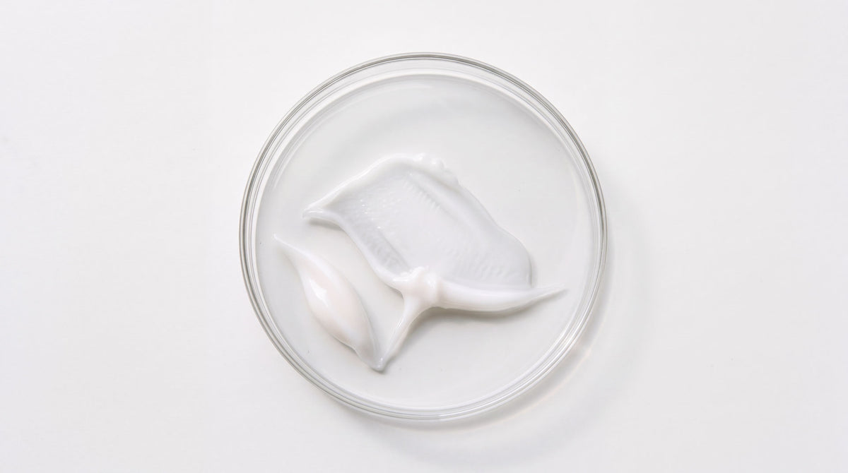 Blue Blood Gel Youth-G 50 ml Product Texture by Neoderma